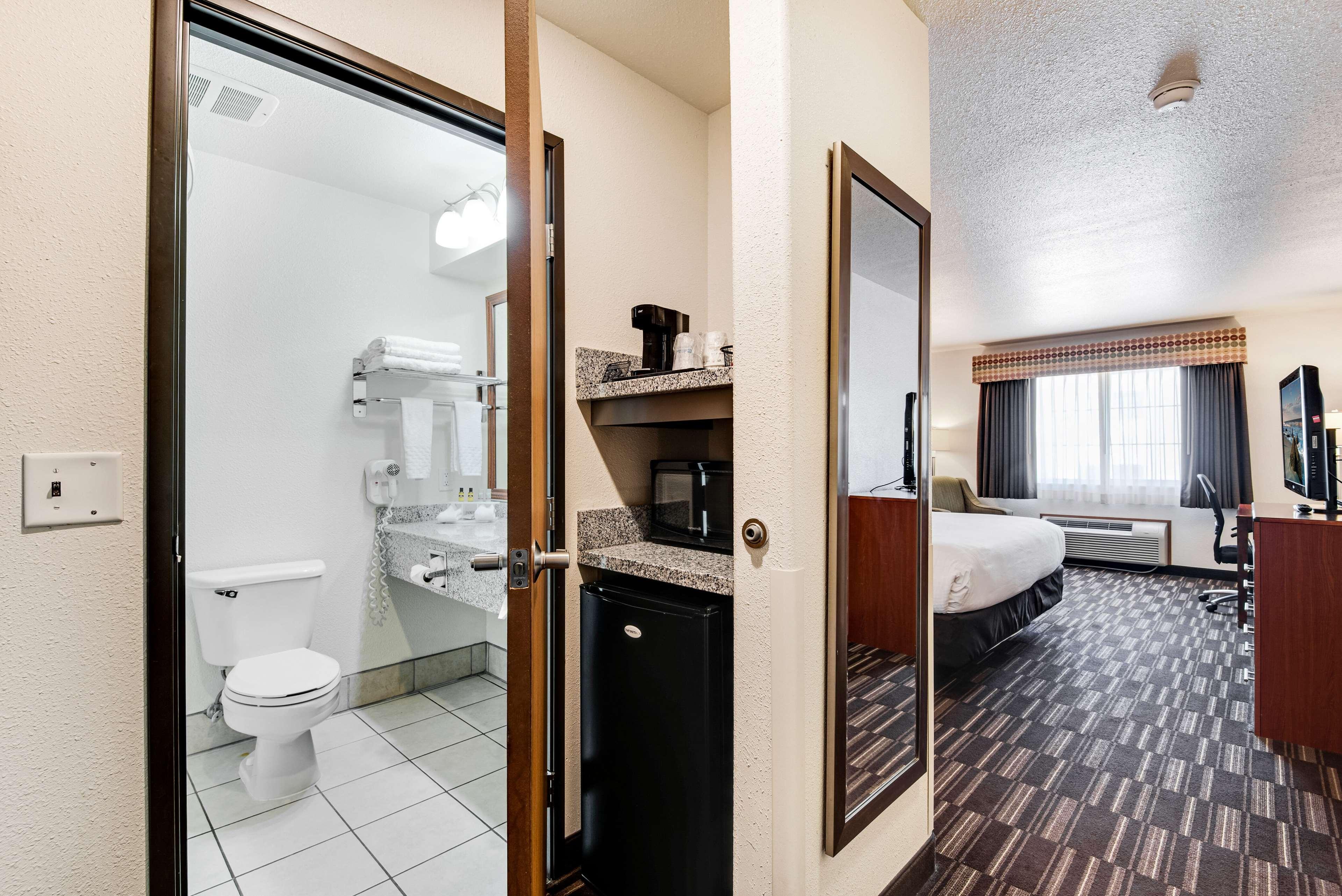 Best Western Firestone Inn & Suites Longmont Exterior photo